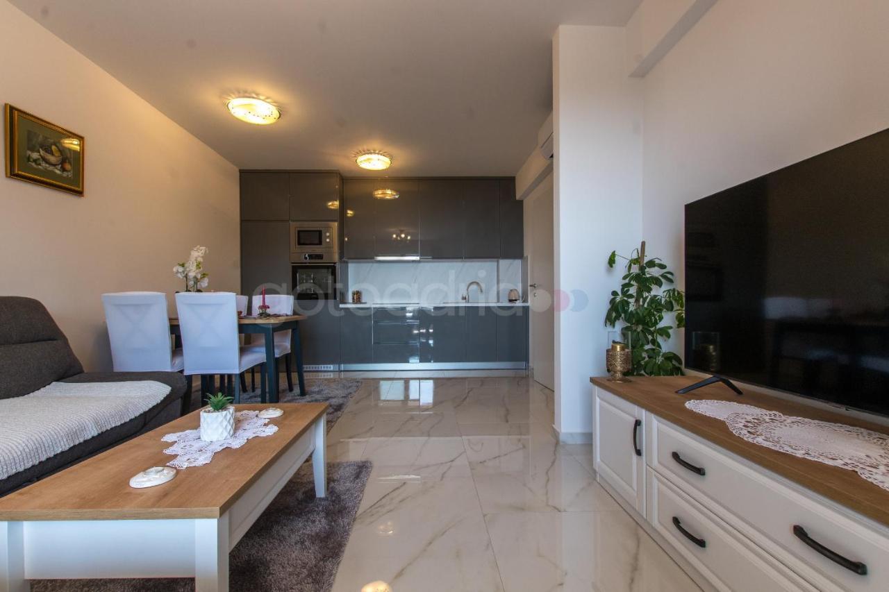 Sea View Apartment Ljiljana Makarska Dış mekan fotoğraf